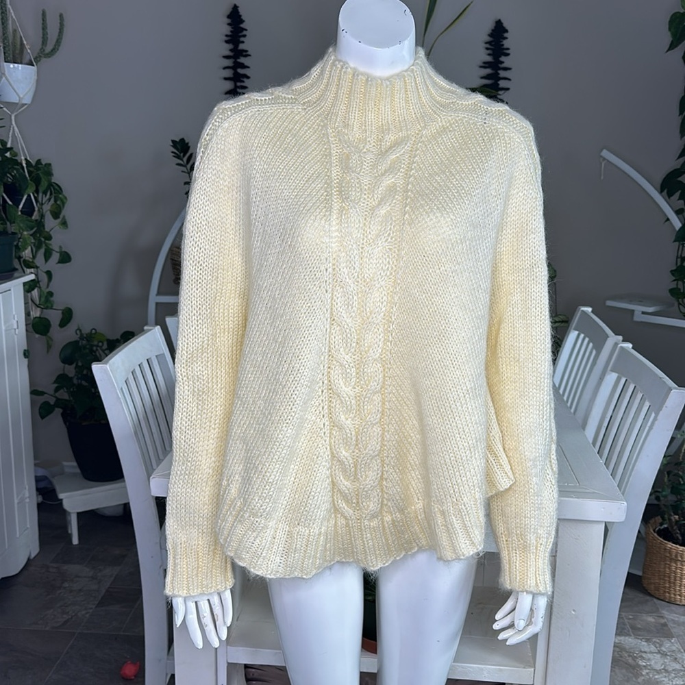 Vintage homemade cable knit cape poncho sweater with sleeves Sz Lg